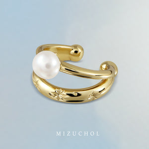 Dreamy Cloud Ear Cuff - Natural Pearl
