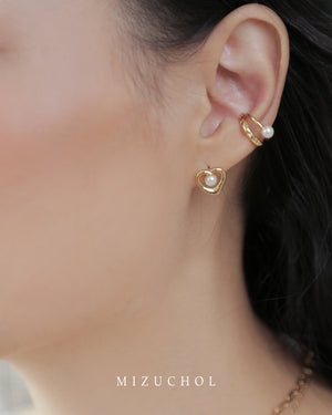 Dreamy Cloud Ear Cuff - Natural Pearl