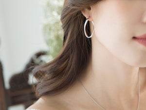 Classic Stud No.0 in White Gold