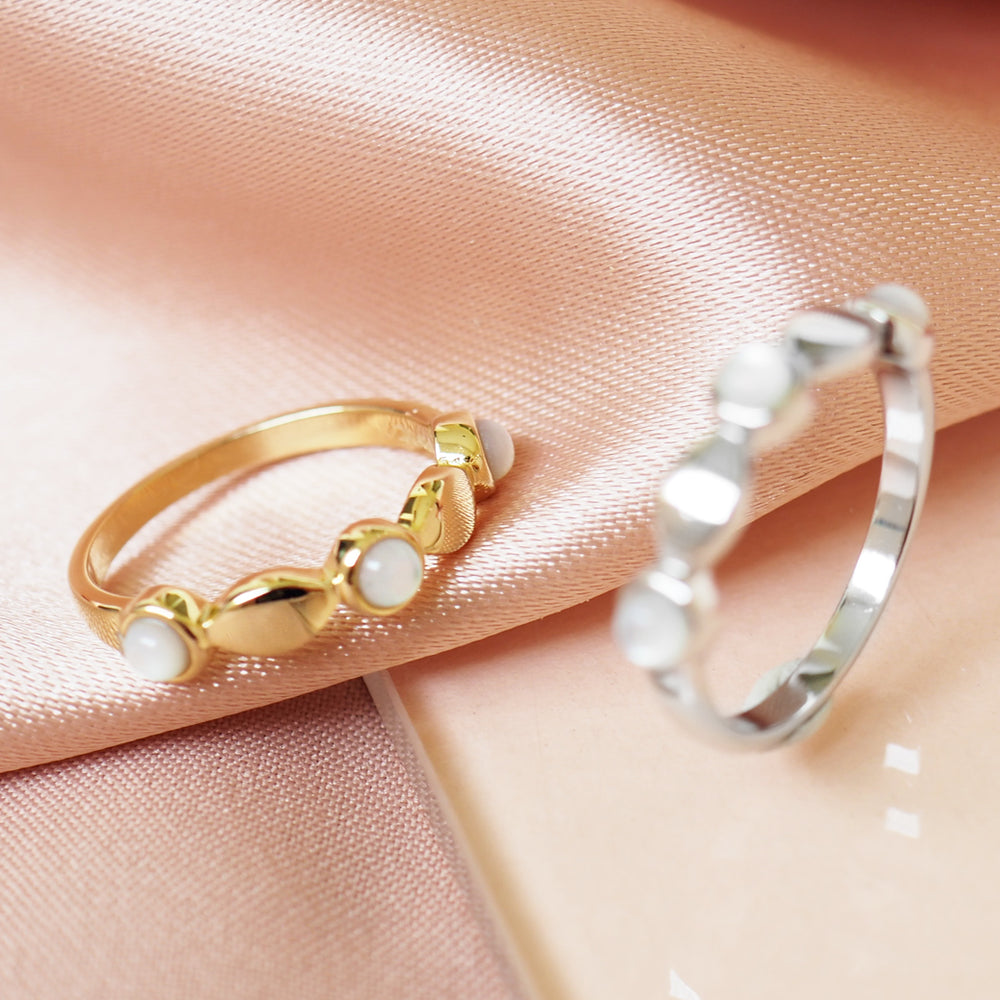 
            
                Load image into Gallery viewer, See the Good Vintage Ring in Gold
            
        