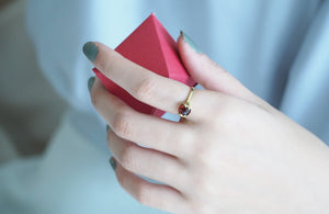 
            
                Load image into Gallery viewer, แหวนพลอยประจำวันเกิด (เสาร์) | Lucky Me Red Garnet Ring
            
        